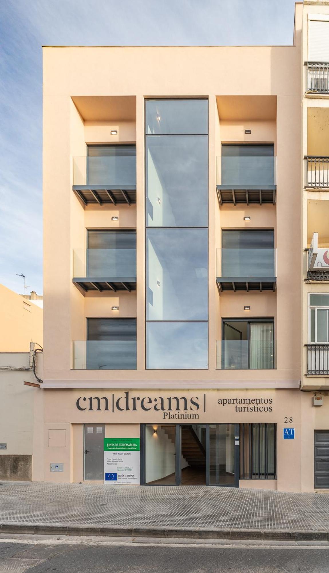 Cmdreams Platinium- Apartamentos Turisticos En El Centro De Merida Bagian luar foto